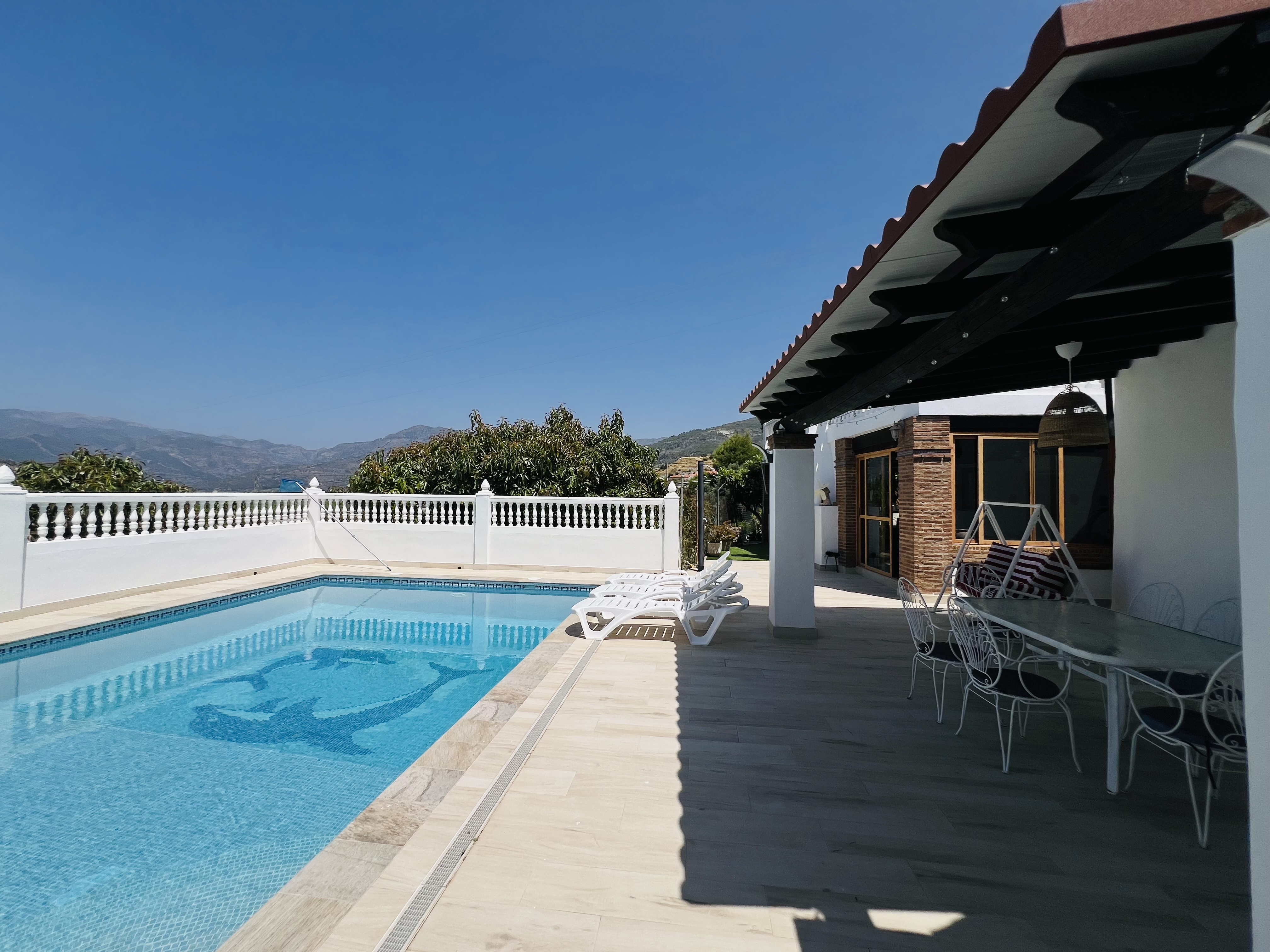 CASA DE CAMPO CON PISCINA